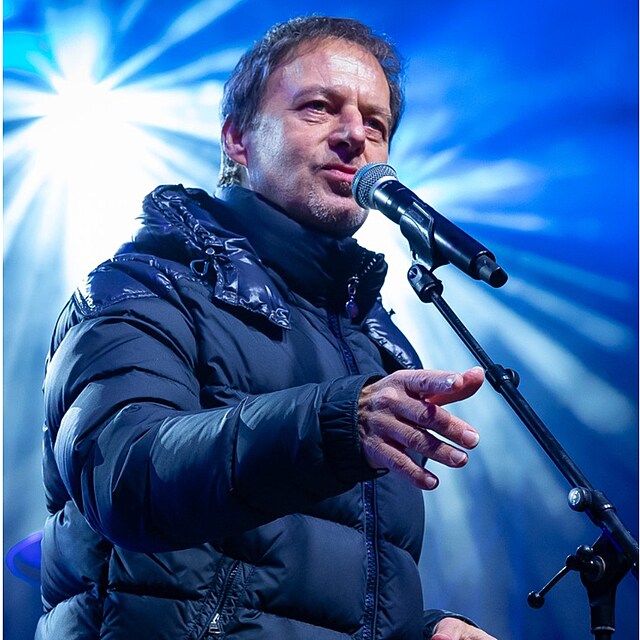 Pa�o Habera se z��astnil demonstrace proti ministryni kultury. Jin� hudebn�k...