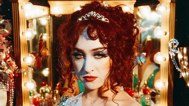 Zp�va�ka Chappell Roan.