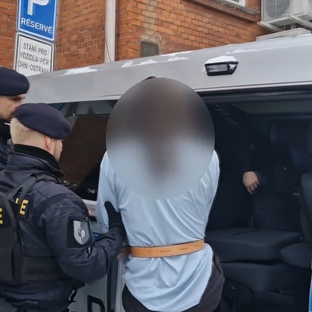 Policie zadrela dva mladky.