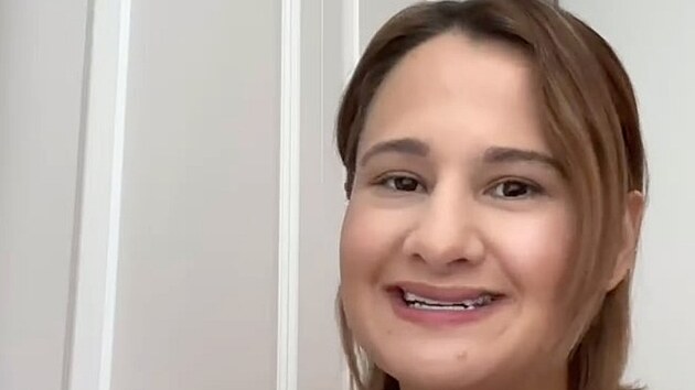 Stoj za vradou sv matky, nyn sama porodila dceru. Gypsy Rose se dokala prvnho dtte rok po proputn z vzen