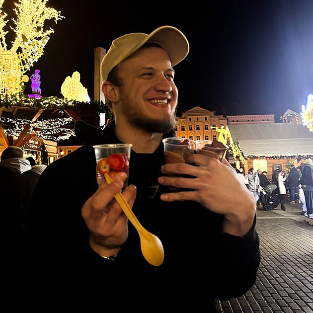 Kopíruje Petr Dubec články z cizích webů? Kritika známého influencera nabírá na intenzitě