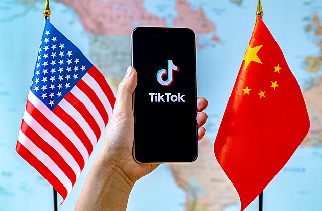 USA zvažuje pronájem TikTok algoritmu z Číny. Do hry se zapojil i Amazon a společnost Oracle