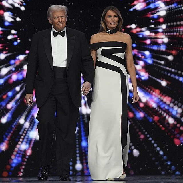 Hv�zdn� n�stup prezidentsk�ho p�ru.