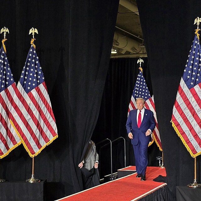 Donald Trump na vtznm shromdn