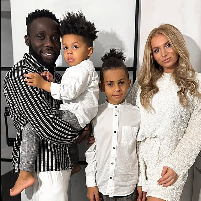 Stefany Mummy ob�as opravdu nep�em��l� nad t�m, co publikuje.