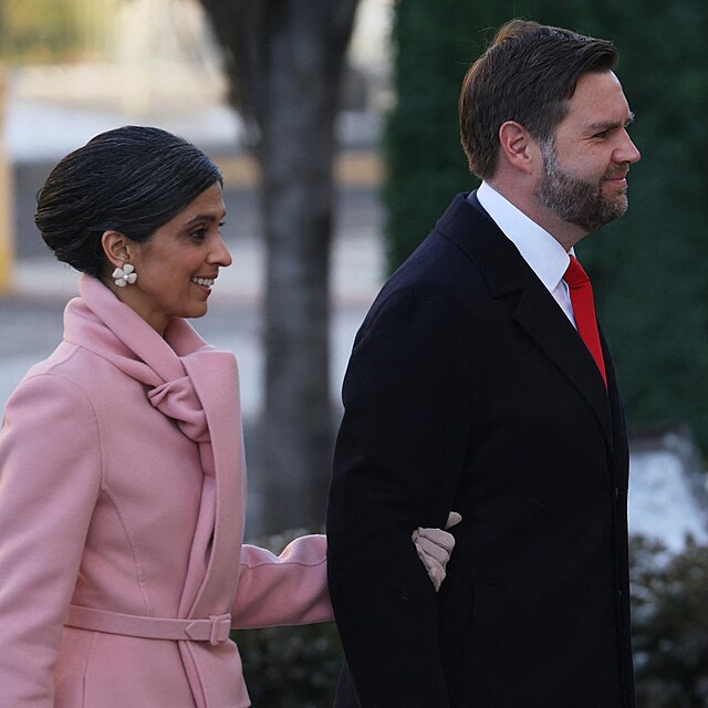 J. D. Vance s man�elkou Ushou