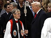 Donald Trump na bohoslu�b� Mariann Edgar Budde.