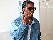 A$AP Rocky tvrdí, �e na bývalého kolegu nevytáhl opravdovou zbra�. Zárove�...