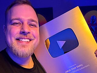 Stejk zskal 1,4 milionu odbratel na YouTube. Slibuje relevantnost, jeho...