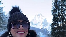 Lucie Borhyová s d�tmi na horách