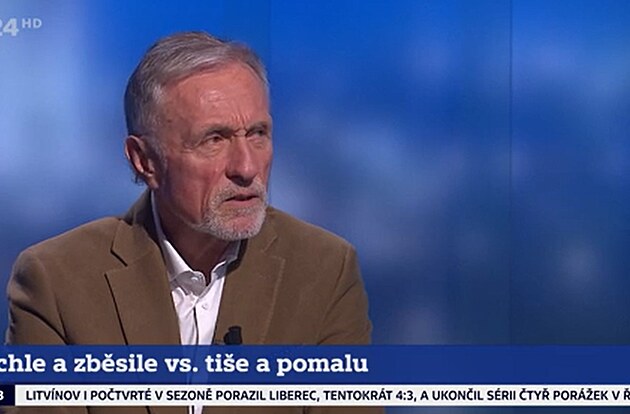 Mirek Topolnek ve studiu