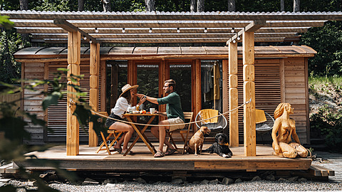 GLAMPING je TRENDY & MALÉ BYDLENÍ je BUDOUCNOST.