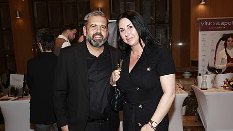 Radek Kapárek s manelkou Andreou