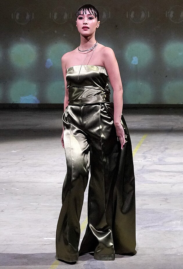 M�dn� p�ehl�dka Debbie Brown.