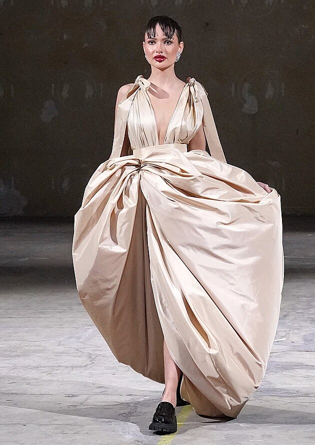 M�dn� p�ehl�dka Debbie Brown.