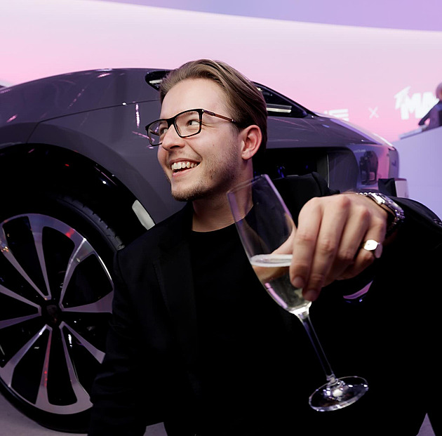 Strach se objevil v podcastu Vládi. Podle lidí je to ale nyní nevhodné