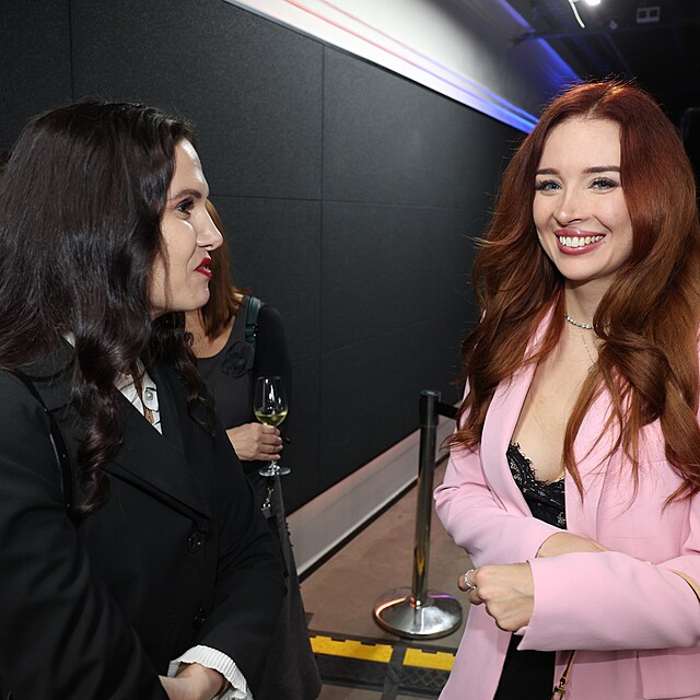 Nicole ��chov�