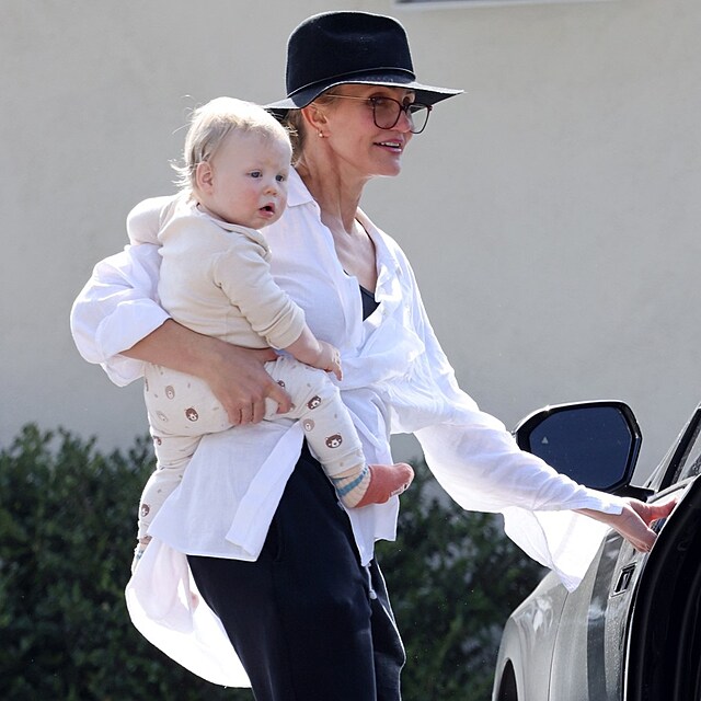 Cameron Diaz uk�zala sv�ho potomka