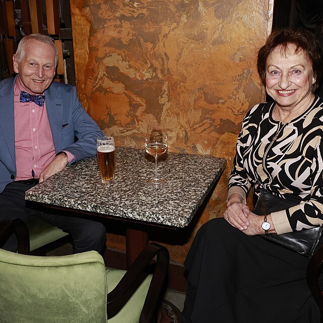 Jan Pirk s man�elkou Blankou