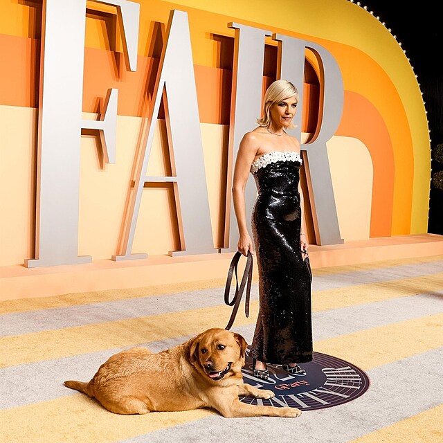 Selma Blair na Oscarech se psem