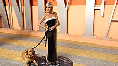 Selma Blair na Oscarech se psem