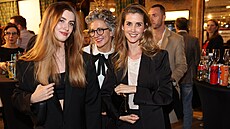 Jana Berná�ková s dcerou Justýnou si ve�er náramn� u�ily.