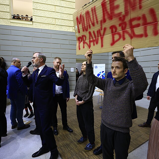 Petr Fiala na Filozofick� fakult�