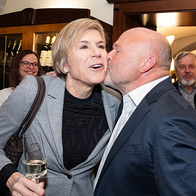 Kate�ina Neumannov�, Pavel Kol��