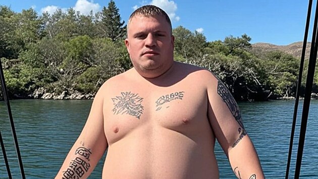 AI filtr d�l� z huben�ch lid� ob�zn�. �Chubby trend� ale n�kte�� pova�uj� za ur�liv� a nebezpe�n�