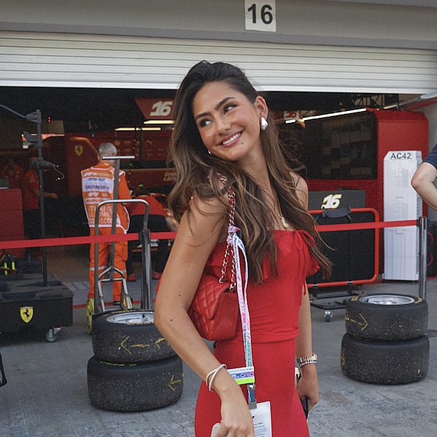 Formule 1 pro generaci Z: Jak influencerky přetvářejí image motorsportu