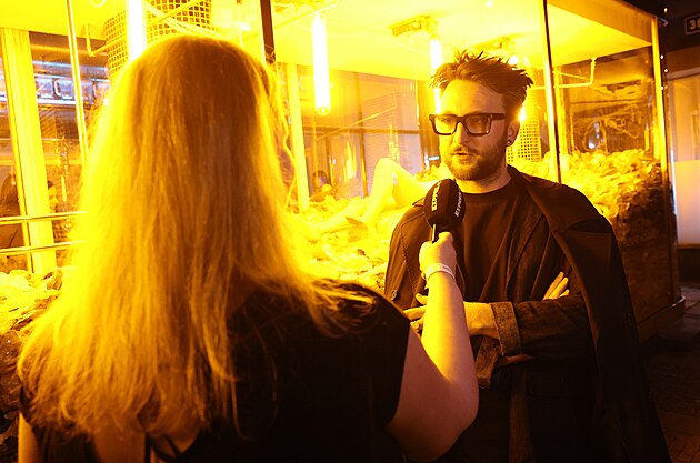 V�stava Tom�e Rach�nka o budoucnosti plastu v oce�nech