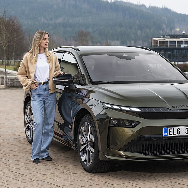 Denisa Dvo��kov�