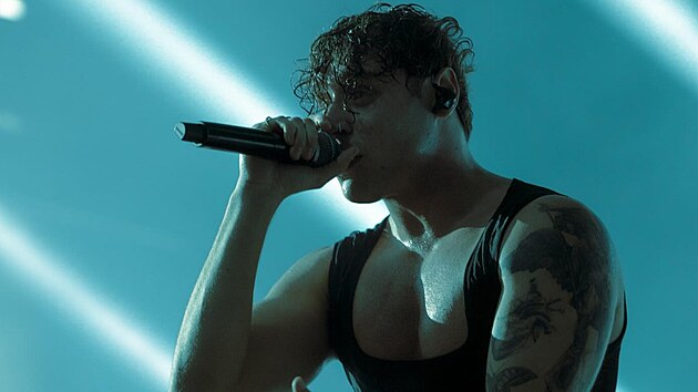 Sofian Medjmedj p�iznal boj s vlastn� hlavou. Cht�l jsem sem dostat opravdovost, nechci ukazovat nale�t�n� fote�ky, ��k�