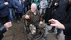 Aprálový poh�eb Jaroslava �ejky