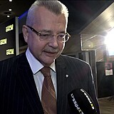 Jaroslav Tvrd�k