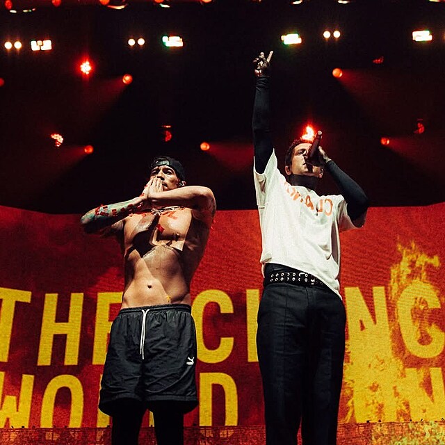 Josh a Tyler v akci: Dva kluci z Ohia ovl�dli Prahu energi�, kter� dostala publikum do varu.