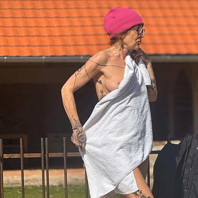 Kate�ina Kaira Hrachovcov�