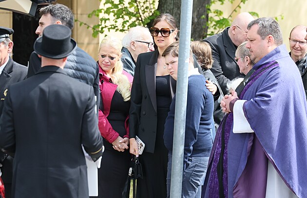 Poh�eb babi�ky Ornelly �tikov�