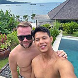 Lubo� Proch�zka s nov�m p��telem.