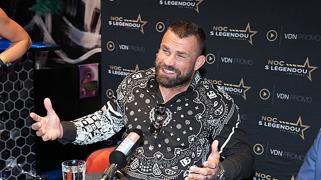 Karlos Vémola