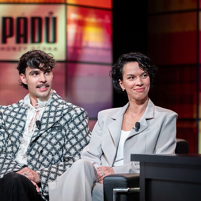 Adam a Radka dnes z��� na sc�n�. Jejich cesta ale vedla p�es slzy i reb�lii.