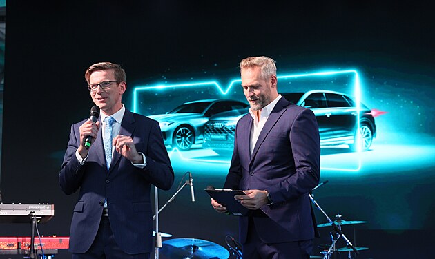 Oteven novho salonu Mototechny