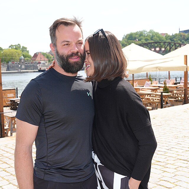 Radko Gudas s manelkou