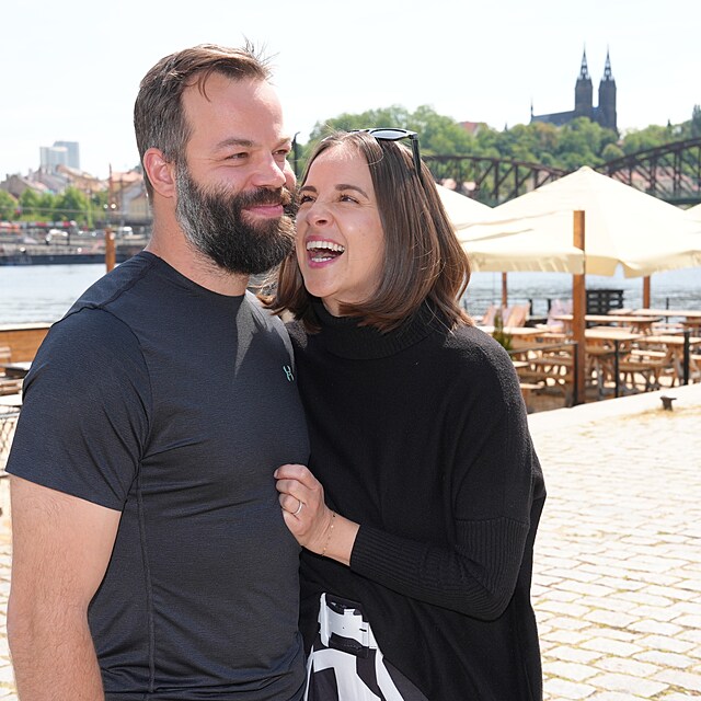 Radko Gudas s manelkou
