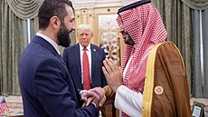 Ahmad ará, korunní princ Muhammad bin Salmán a Donald Trump v Rijádu