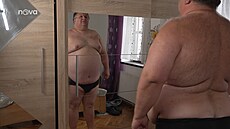 Petr má za sebou trauma z dtství i odlouení od syna. Ve zajídá a váí 171...