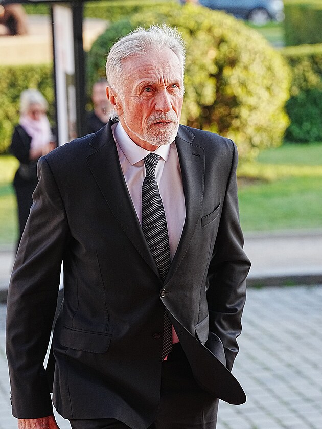 Mirek Topolnek