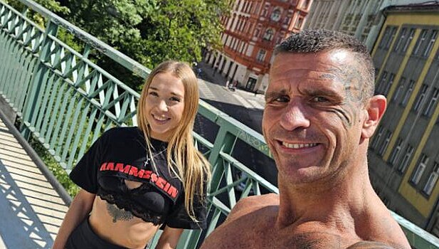 Robert Rosenberg ukzal novou lsku Janiku.