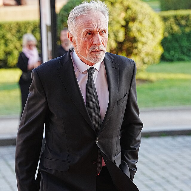 Mirek Topolnek