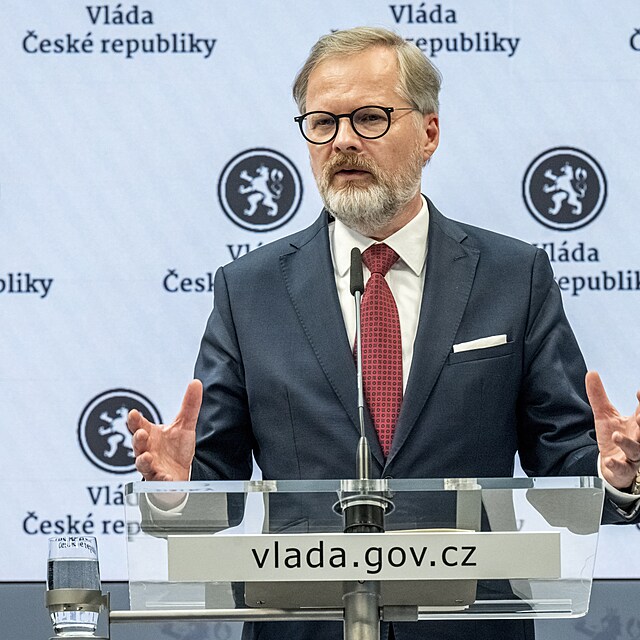 Petr Fiala na tiskové konferenci o jednání vlády.